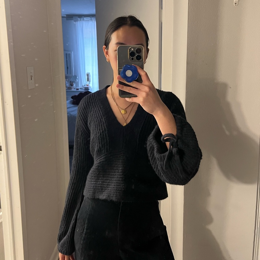 ALC Cropped Knit Sweater in Navy with Balloon Tie Sleeves